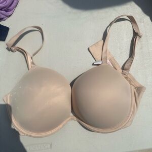 VS Were Everywhere Super Push-up Nude Bra